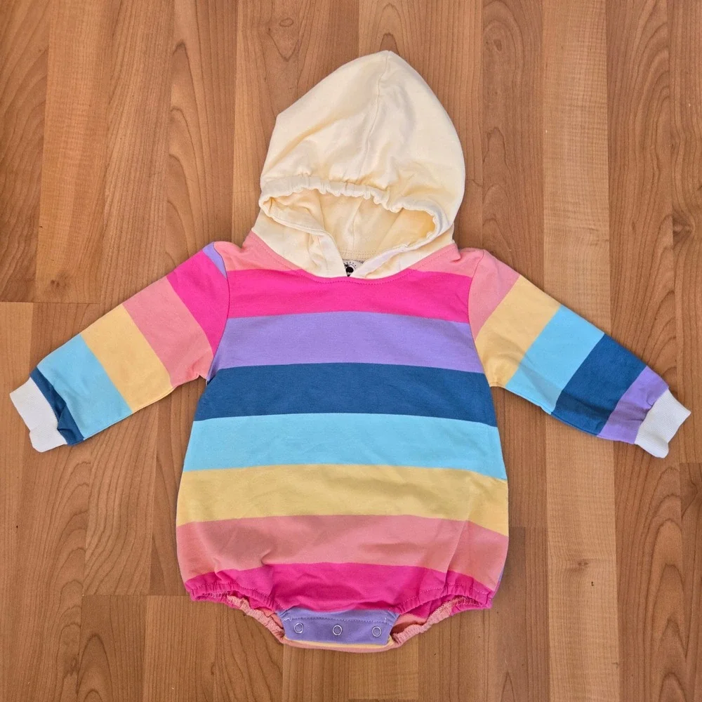 Treetop Tots Rainbow Stripe Hooded Romper Unisex‎ Size 6-12M Pastel Cozy Playful